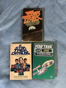 Lot 3~Star Trek Log 9 ORIGINAL Vintage 1977 Paperback Book & Catalog & Quiz Book - Picture 1 of 7