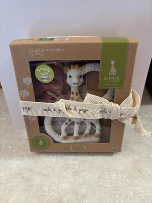 So Pure Sophie La Girafe Toy Ring Natural Rubber 0+ Months, New in Box - Image 1 of 2