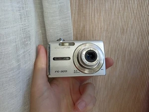 🔥Olympus FE-320 X-835 Silver 8.0MP digital compact camera WORKing CHEAP Charger - Picture 1 of 7