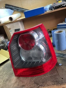 Fanale posteriore lato guida LAND ROVER FREELANDER 2 MK2 O/S 2007 - 2010 (crate5) - Foto 1 di 5