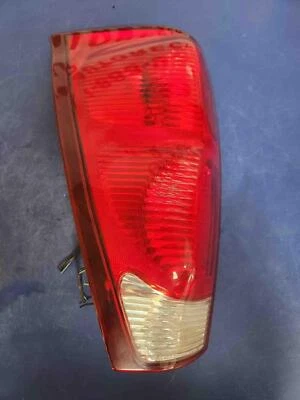 Задний фонарь в сборе CHEVY AVALANCHE 1500 левый 02 03 04 05 06 от оригинального производителя - Изображение 1 из 4