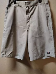 Dickies Chino Elástico Caqui Teléfono Bolsillo Suelto Calce Pantalones Cortos Hombre Talla 36 - Imagen 1 de 13