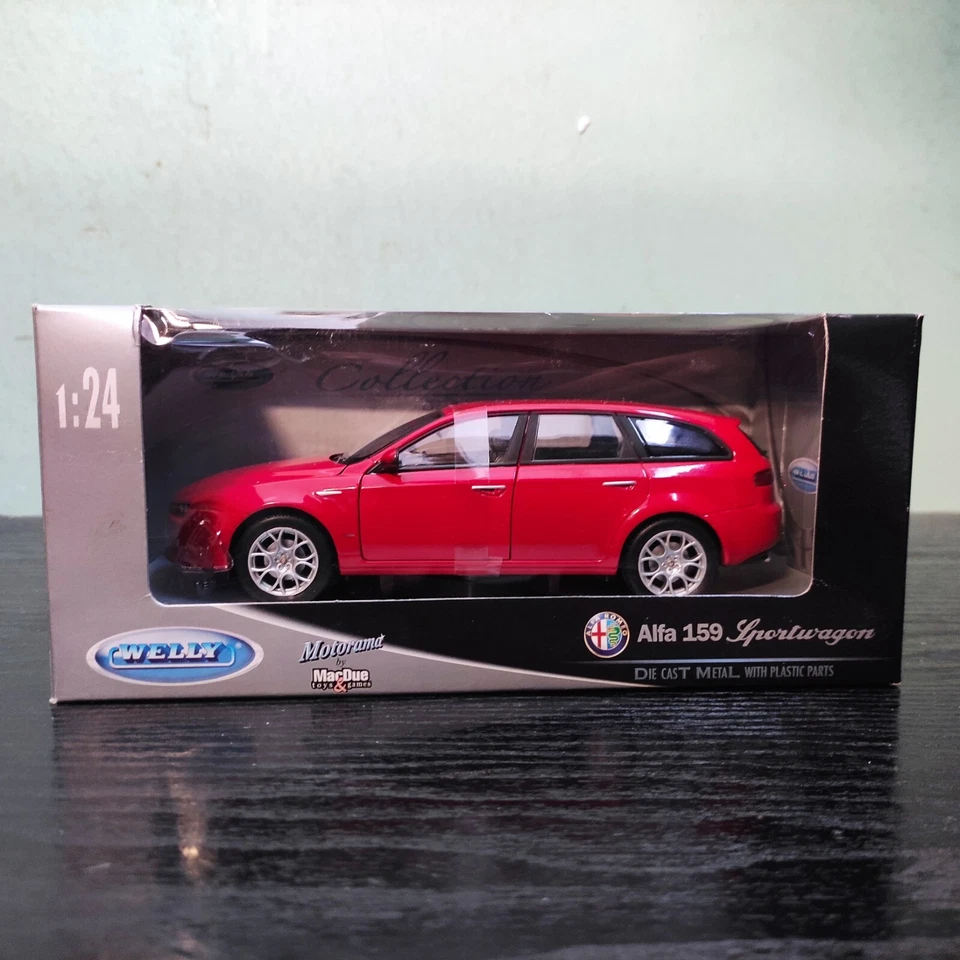 Welly Alfa Romeo 159 Sportwagon , modello scala 1:24, vintage  - Immagine 1 di 4