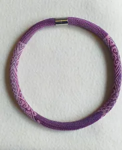 Häkelkette/Schlauchkette mit Magnetverschluß Lilatöne - Bild 1 von 2