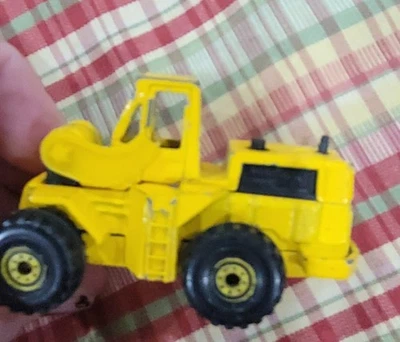 Vintage 1979 Hot Wheels Wheel Loader Missing Bucket  - Image 1 of 4