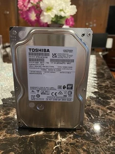 Toshiba DT01ACA100 1TB 3.5 inch Internal Disk Drive - Picture 1 of 2