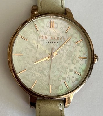 Ted Baker Ladies Rose Gold Tone Watch Leather Strap Bow Design Cracked Screen  - image 1 of 4