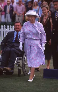 Hm Queen Elizabeth Original 35mm Photo Slide @ Cartier Polo Day 1999 Q17 - Picture 1 of 2