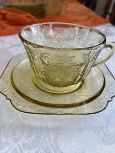 VTG Federal Madrid Square CUP & SAUCER Depression Glass Amber Yellow 1930s - Picture 1 of 8