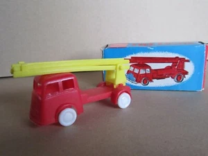 142P Advance A203A Hong Kong Fire Engine Camion Pompiers Plastique L 8 cm Boite - Photo 1 sur 12