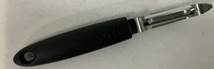 Schwarz und Chrom einzelner Gemüseschäler Kartoffelschäler - Bild 1 von 12