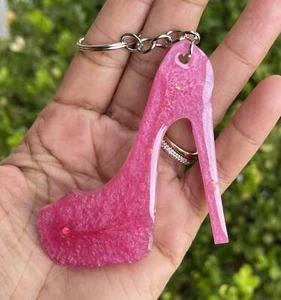 High Heel Shoe Pink Resin Keychain - Picture 1 of 3