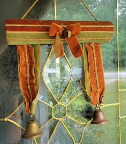 Rare Antique Victorian Velvet Shopkeeper Door Hanging Brass Bells Store Ornament Cover