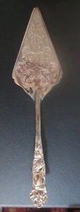 Vintage Large  Ornate Pie Cake Server Italy Silverplate Scroll Leaf Pattern - Picture 1 of 10