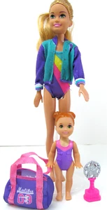 Barbie Team Stacie Puppe Gymnastik + Turntrainer Student kleines Mädchen Trophäe Tasche X6 - Bild 1 von 10