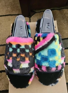 Ugg Kids Girls Black Fluff Yeah Checks Slide Sandal Slipper Shoes 5 Fits Women 7 - Picture 1 of 6