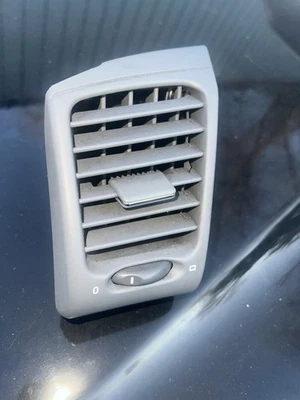 1998-2002 Mercedes-Benz W208 CLK55 CLK430 CLK320 Dash Air AC Vent Grille LEFT💯 - Image 1 of 4