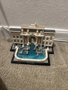 Lego - Picture 1 of 4