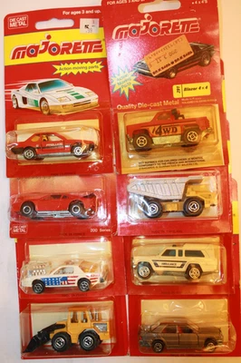 8 paquetes ampollas de autos y camiones diecast Majorette serie 200 1980-1990 vintage Foto 1 de 4