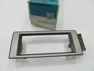 Nuevo de Lote Antiguo - Bisel Interruptor Ventana Puerta Delantera OEM 20630734 Para Oldsmobile Calais 1986 Foto 1 de 4