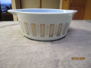 PYREX PROMOTIONAL GOLD DELPHITE BLUE 2.5 QT CASSEROLE DISH 475-B (1961) - Picture 1 of 11