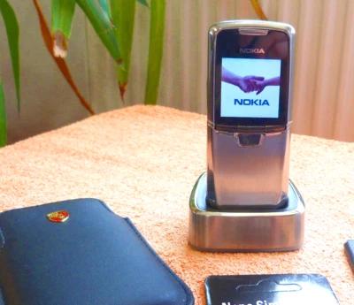 Nokia 8800 Classic l UNVERBASTELT I Ohne Simlock Ohne Branding I PORSCHE EXTRAS - Bild 1 von 4