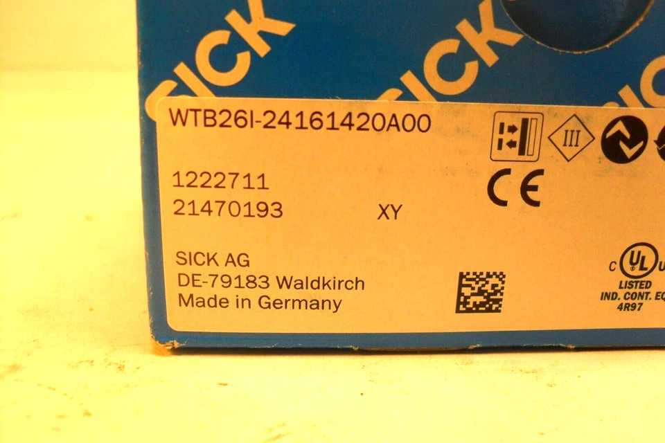 SICK 1222711 - Photoelectric sensor WTB26I-24161420A00 30mm - 3000mm LED Inf. PN - Image 1 of 4