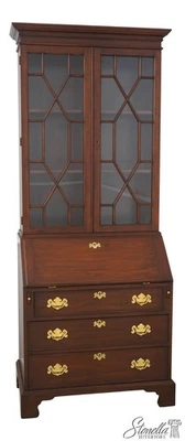 L70992: Escritorio HENKEL HARRIS Cherry Secretary con tapa de estantería Foto 1 de 4