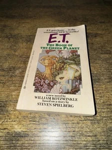 E.T. The Book of The Green Planet Paperback William Kotzwinkle Steven Spielberg - Picture 1 of 3