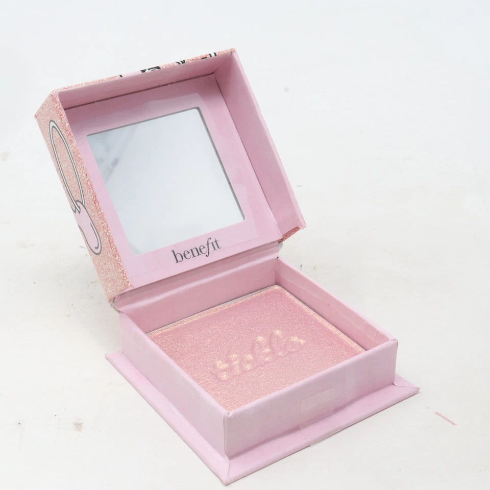 Benefit Golden Powder Highlighter Tickle 0.28oz/8g New With Box - Image 1 of 1