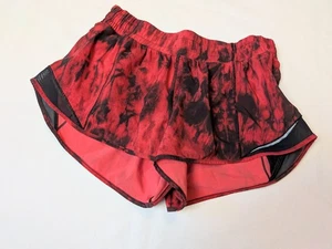 Lululemon Womens Hotty Hot Shorts Game Day Red Lined 2.5" Running Tie Dye 8 - Picture 1 of 4