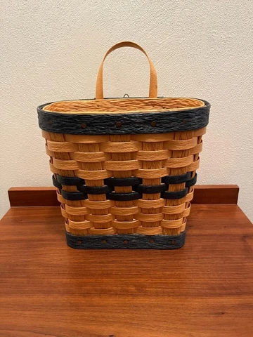 Outdoor Longaberger-style woven biege & navy all weather basket w/hanging handle Cover