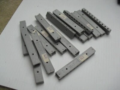Lot of 17 Faller 686 Distributor Plates with 20 Slots in Each - Image 1 of 2