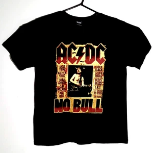 AC/DC No Bull Print T shirt Large Pit to Pit: 51 cm Gildan Cloth Tag - Bild 1 von 7