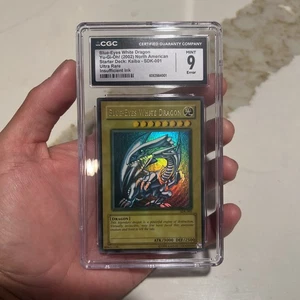 Yugioh Blue-Eyes White Dragon SDK-001 Ultra Rare MAX Faded Error CGC 9 Card TCG - Picture 1 of 3