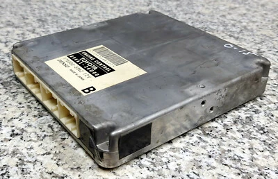 TOYOTA HIACE 89661-26D00 Engine computer ECU Oem Jdm Used - Image 1 of 4