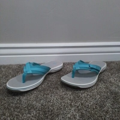 Sandalias chanclas sintéticas Clarks Breeze Sea Aqua talla 9 para mujer Foto 1 de 4