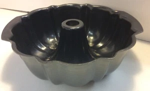 Metal 10" Bundt Pan Grey & Black KitchenGnu - Picture 1 of 8
