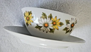 MARGUERITE NORITAKE - GRAVY / SAUCE BOAT - COOK N SERVE - WHITE & YELLOW DAISIES - Picture 1 of 21