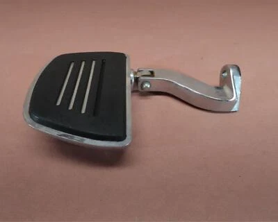 2014-2021 Harley Davidson Street Glide FLHXS pé de passageiro esquerdo (DANIFICADO) - Imagem 1 de 4