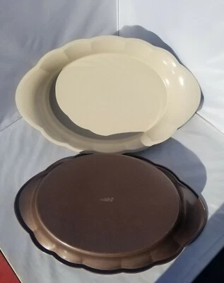 Wilton Table Serve Pan Plate Tin Non Stick Scalloped Edge Flower Set of 2 Brown - Image 1 of 4
