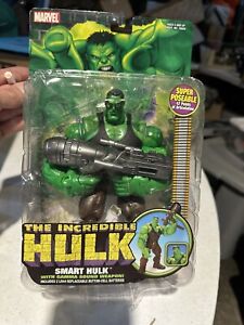 The Incredible Hulk SMART HULK w/Glasses Marvel Action Figure ToyBiz 2004 NEW