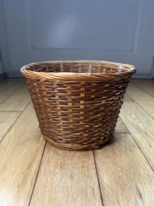 Excellent Condition: Multi-Purpose Wicker Round Basket (19cm x 13cm) - Picture 1 of 5