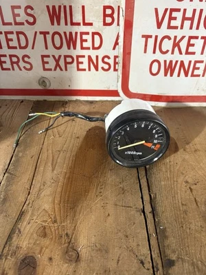 Honda VF700C Magna H1352-2 1984) tacómetro medidor de tacómetro Foto 1 de 4