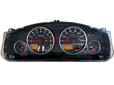 Cuadro de instrumentos velocímetro Nissan Pathfinder y Xterra 2005 4x4 110.748 millas Foto 1 de 3