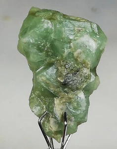 13 CARATS BAJAWAR MINE NATURAL GREEN GARNET MINERAL PAKISTAN (L-19), - Picture 1 of 10