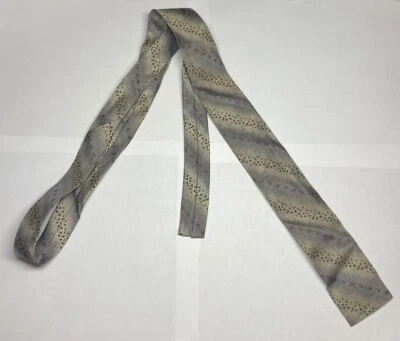 Vintage 1960s Men’s Silver/Gray Square End Tie, Japan Made, 53” - Image 1 of 3
