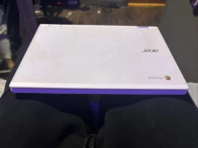 Acer Chromebook CB5-571-C9DH 1.50GHZ 2GB RAM 16GB SSD - Image 1 of 3