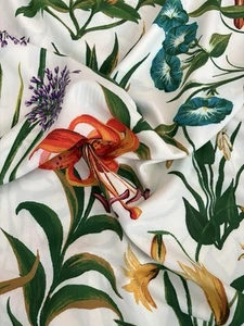 Oscar de La Renta Deadstock Fabric Floral Cream Crepe - Picture 1 of 6