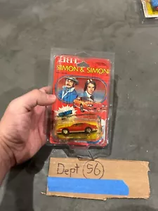 Vintage 1981 ERTL Simon & Simon Red Camaro Druckguss Erstausgabe 1/64 #1438 - Bild 1 von 7